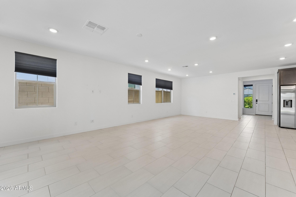1524 E Carob Court - Photo 13