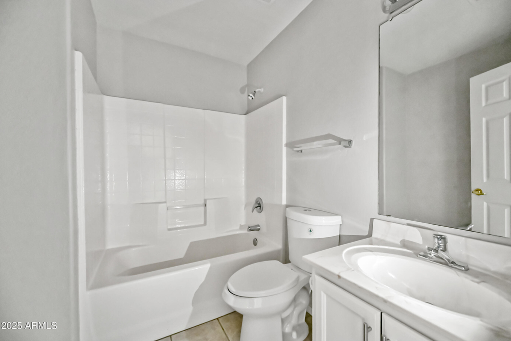 351 N Wildrose -- - Photo 18