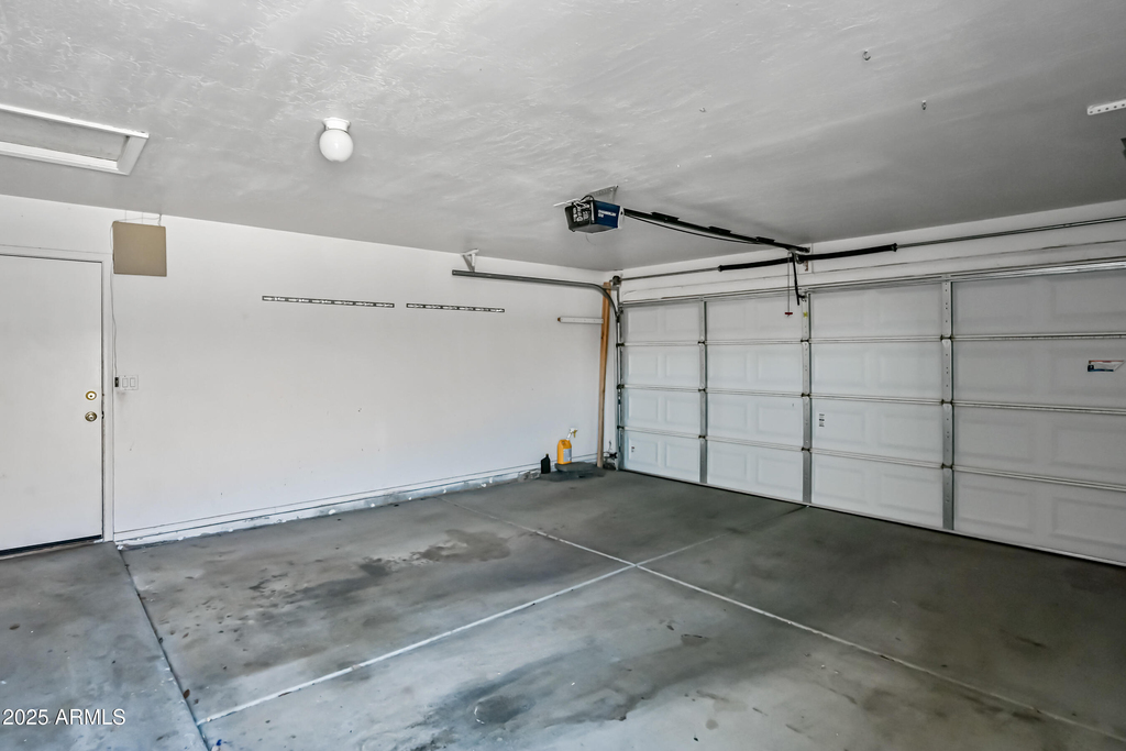 351 N Wildrose -- - Photo 20