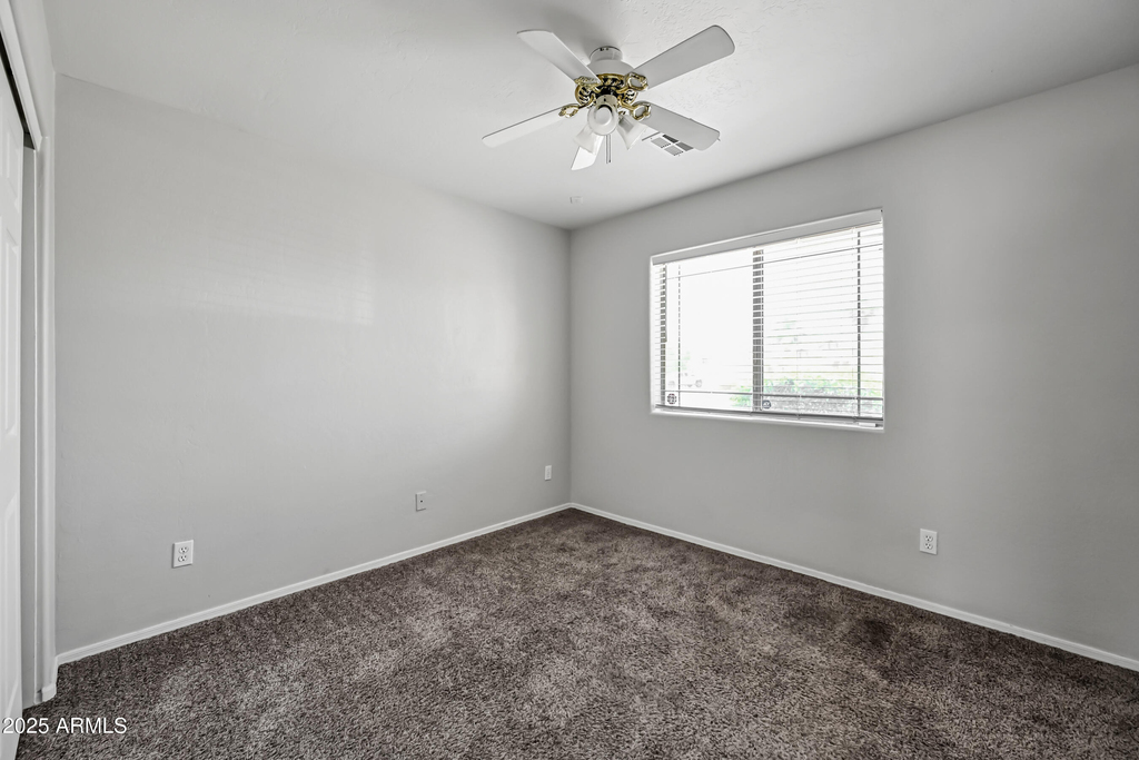 351 N Wildrose -- - Photo 17