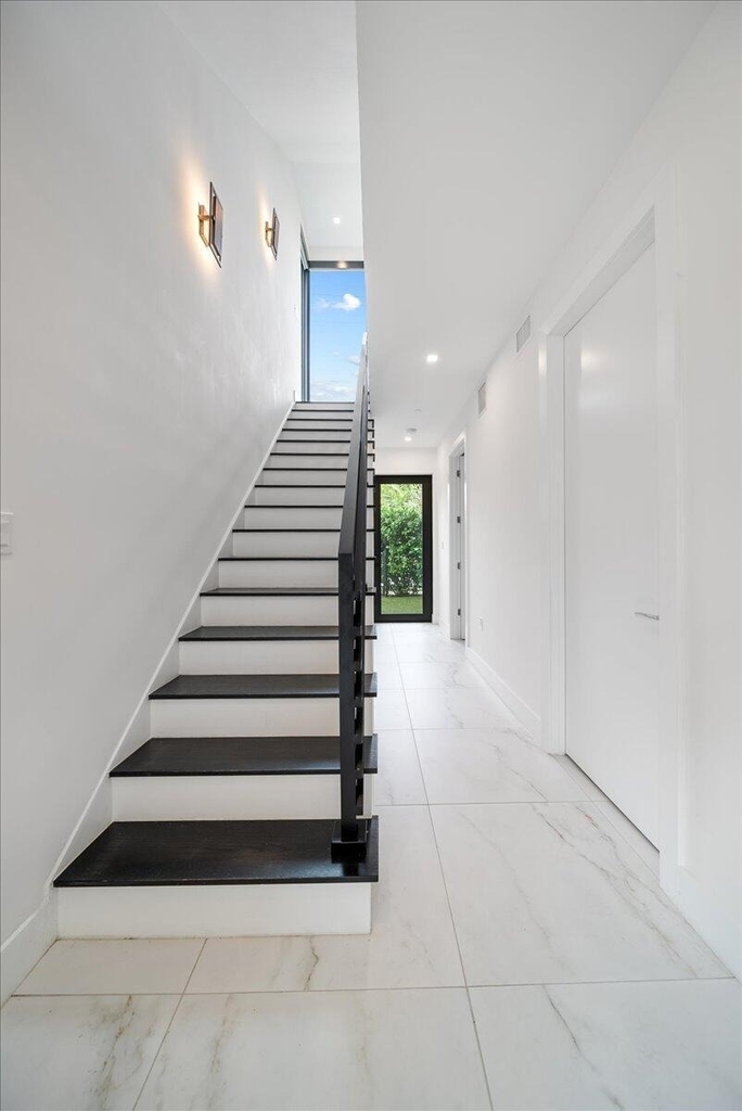 1052 N Victoria Park Road - Photo 3