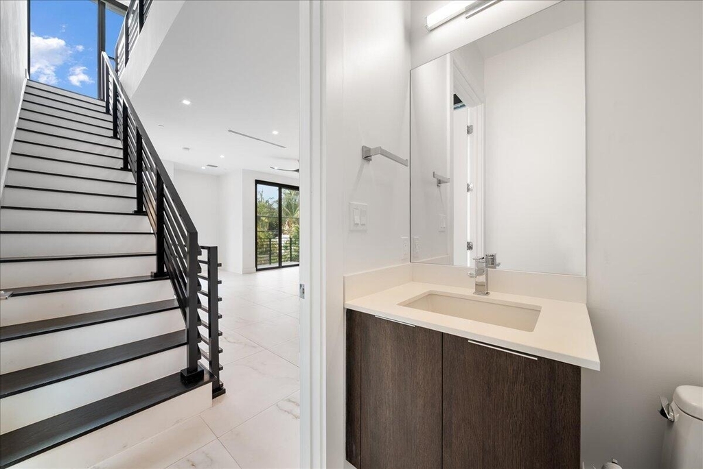 1052 N Victoria Park Road - Photo 17