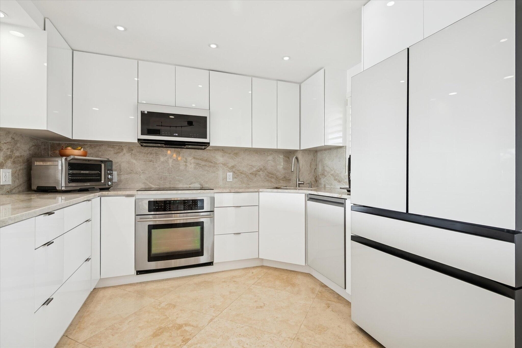 215 N Birch Road - Photo 8