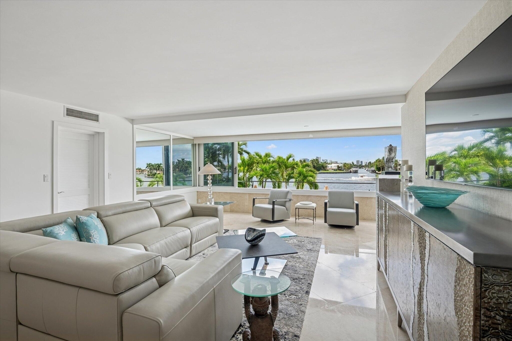 215 N Birch Road - Photo 3
