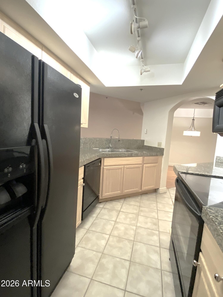 5104 N 32nd Street - Photo 5
