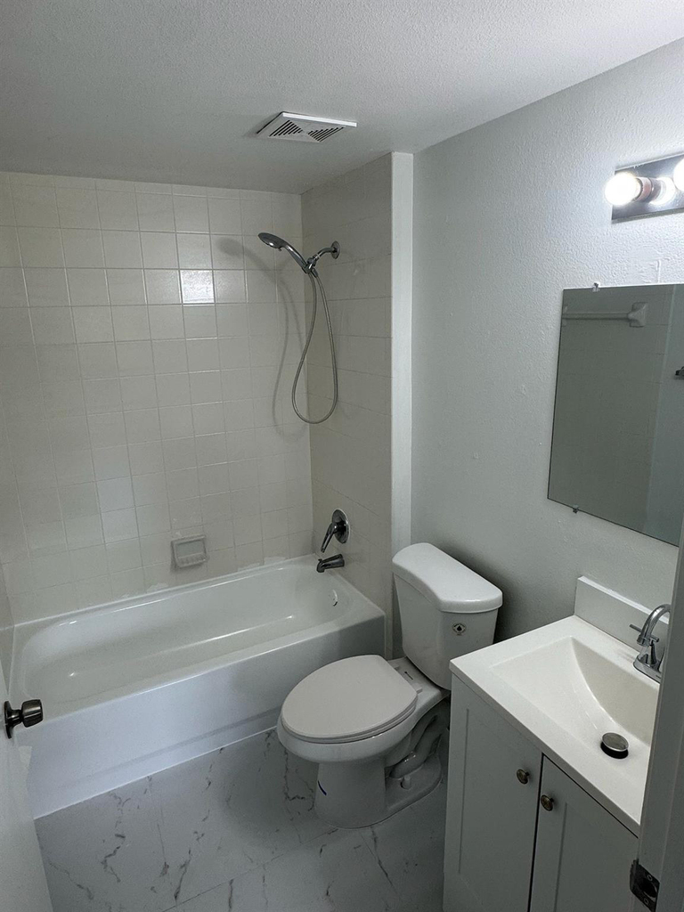 3221 Sabal Palm Manor - Photo 11