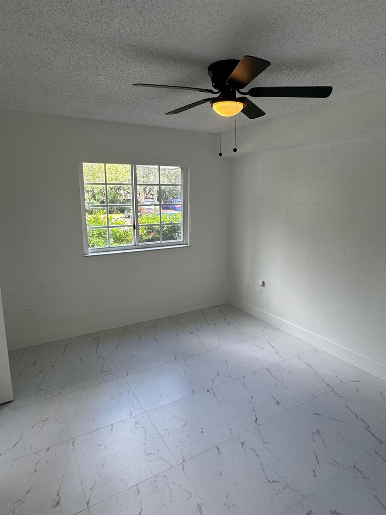 3221 Sabal Palm Manor - Photo 9