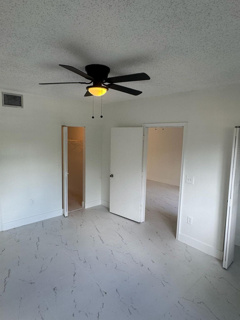 3221 Sabal Palm Manor - Photo 8