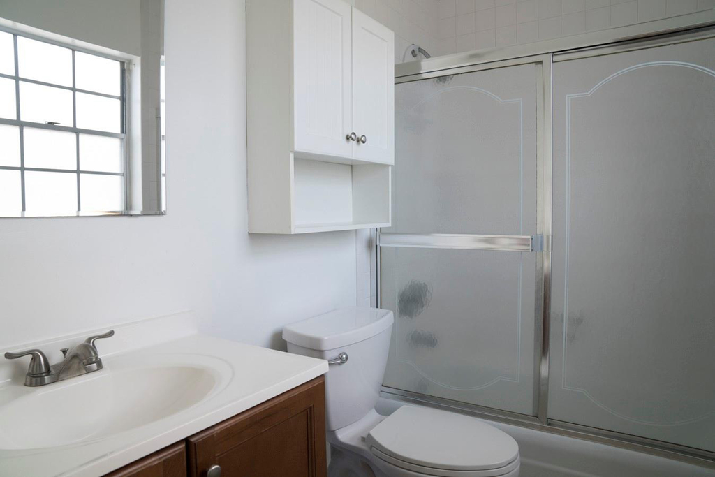 424 N Riverside Drive - Photo 10