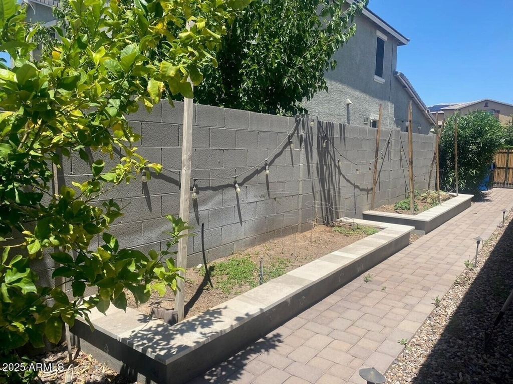 1381 E Scorpio Place - Photo 20