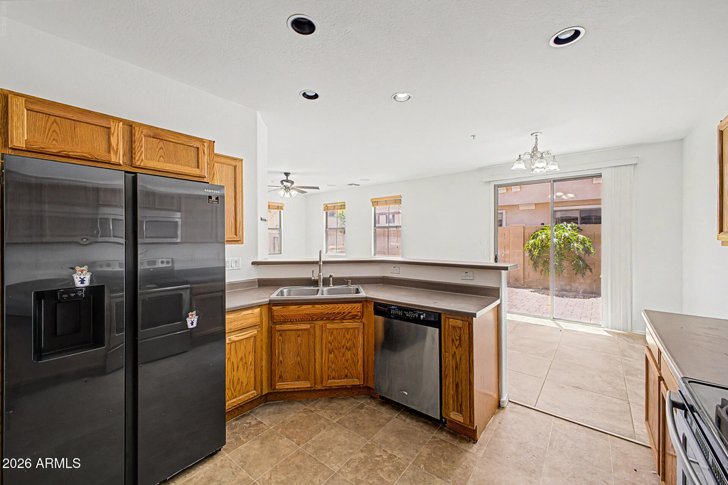 1432 N 80th Drive - Photo 9