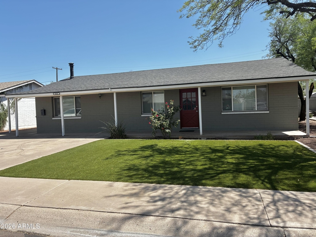 1041 W 18th Street - Photo 0