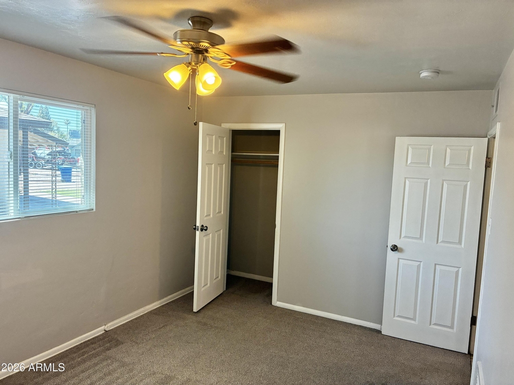 1041 W 18th Street - Photo 13