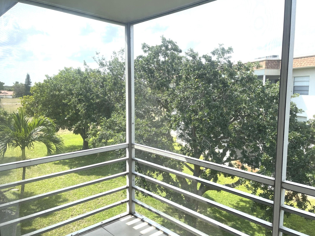 5501 Nw 2nd Avenue - Photo 3