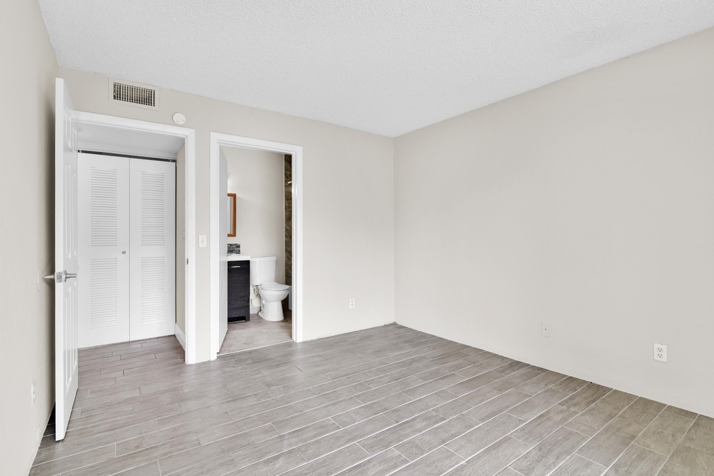 414 Meadows Circle - Photo 1