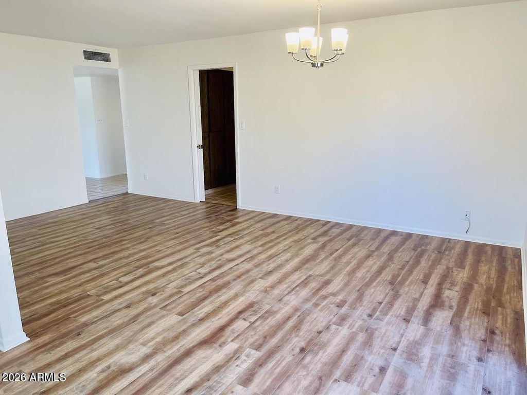 5141 E Blanche Drive - Photo 4