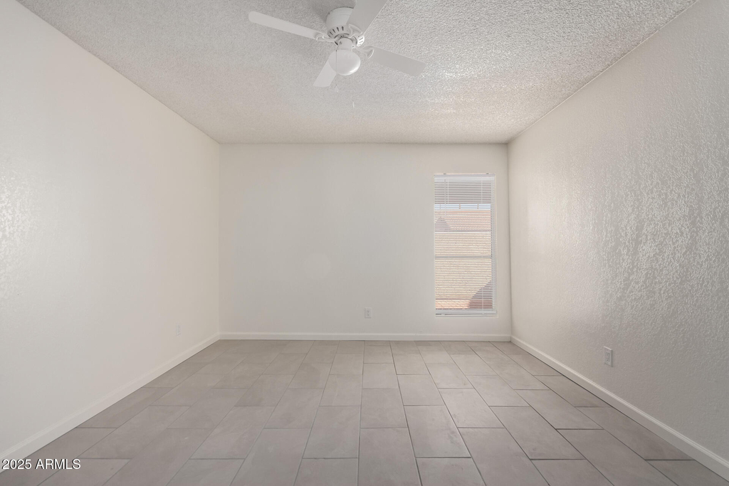 615 N Arrowhead Drive - Photo 15