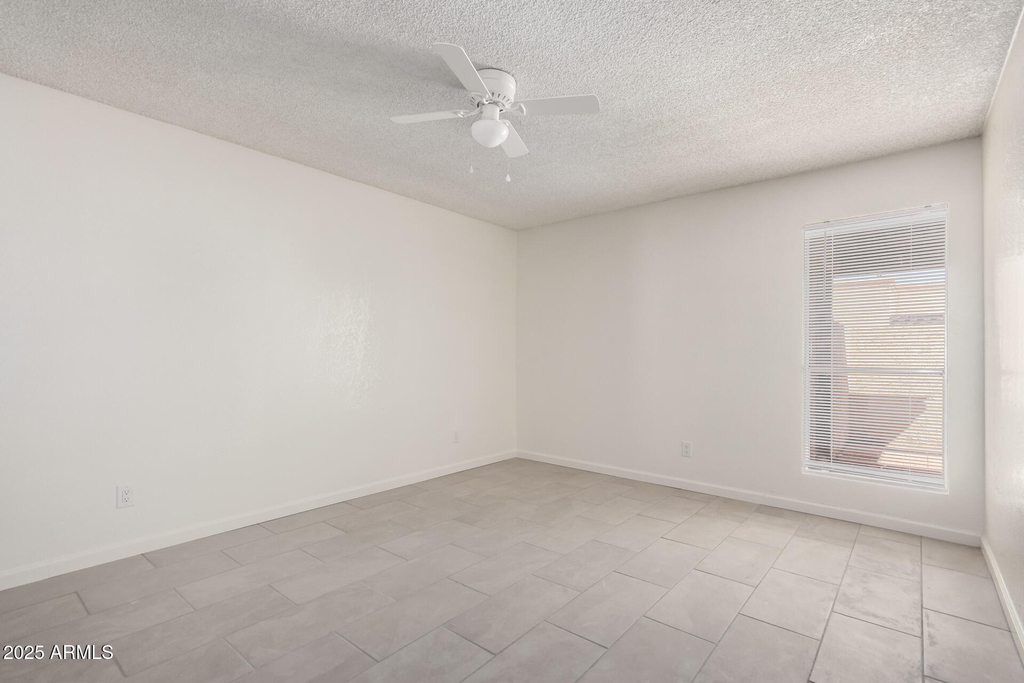 615 N Arrowhead Drive - Photo 14