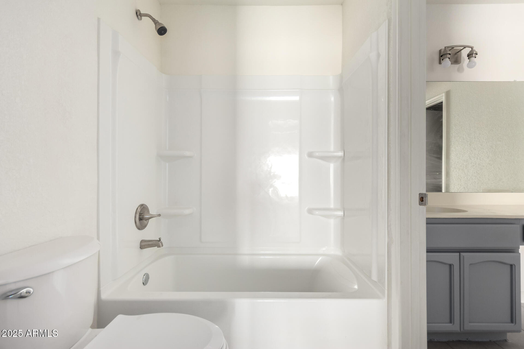 615 N Arrowhead Drive - Photo 18