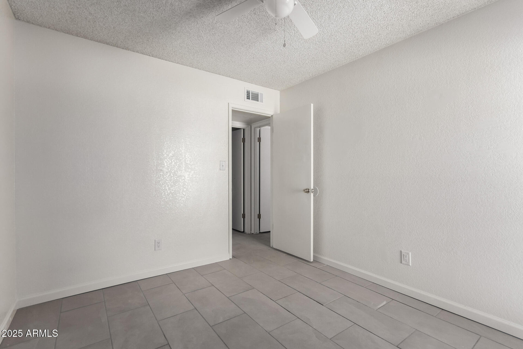 615 N Arrowhead Drive - Photo 22