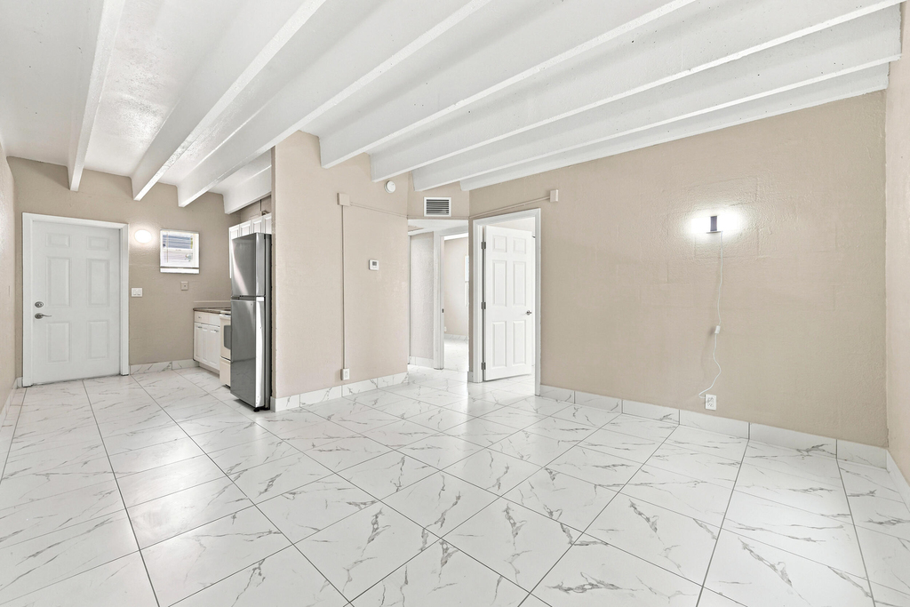 812 19th Street - Photo 1
