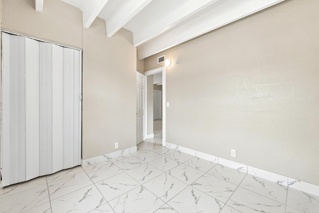 812 19th Street - Photo 13