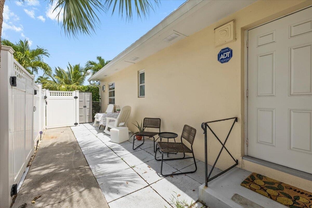 327 S Ocean Breeze - Photo 10