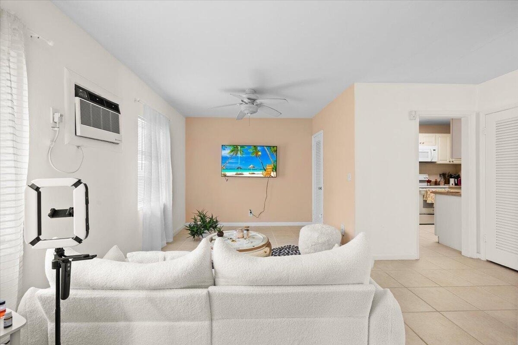 327 S Ocean Breeze - Photo 3