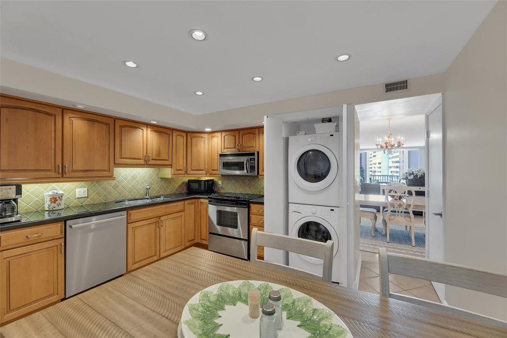 1370 S Ocean Boulevard - Photo 11