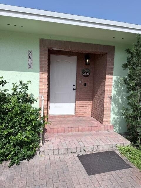 3612 S Seacrest Boulevard - Photo 1