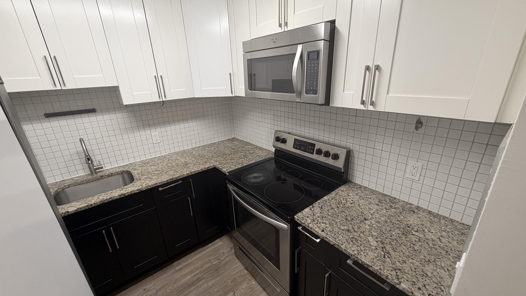 4061 Nw 9th Avenue - Photo 4
