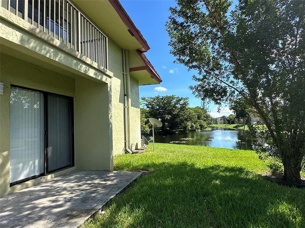 3256 Nw 104th Avenue - Photo 10