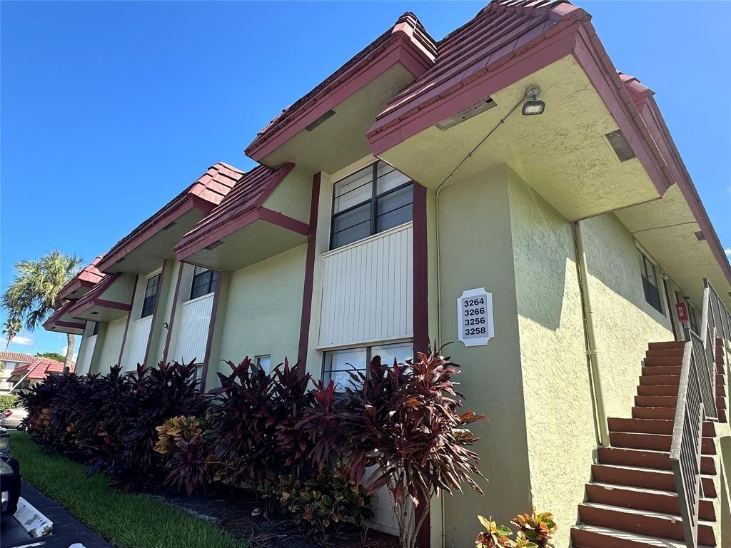 3256 Nw 104th Avenue - Photo 3