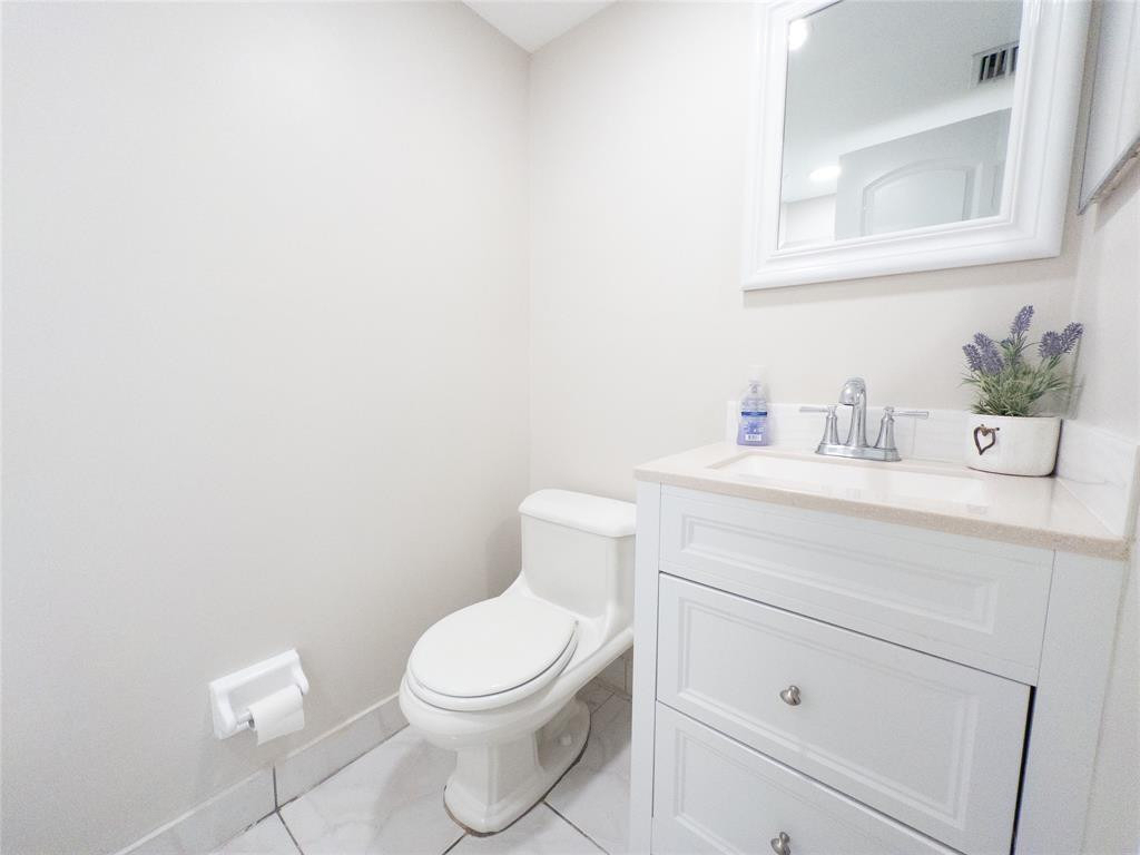 3256 Nw 104th Avenue - Photo 2