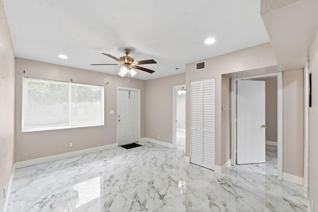 166 Sw 3rd Street - Photo 3