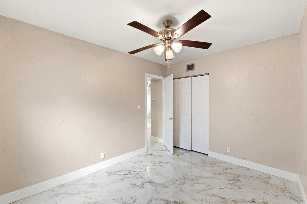166 Sw 3rd Street - Photo 12