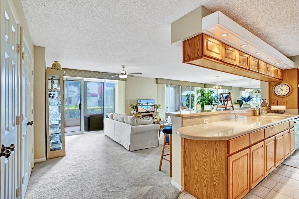 107 Half Moon Circle - Photo 9