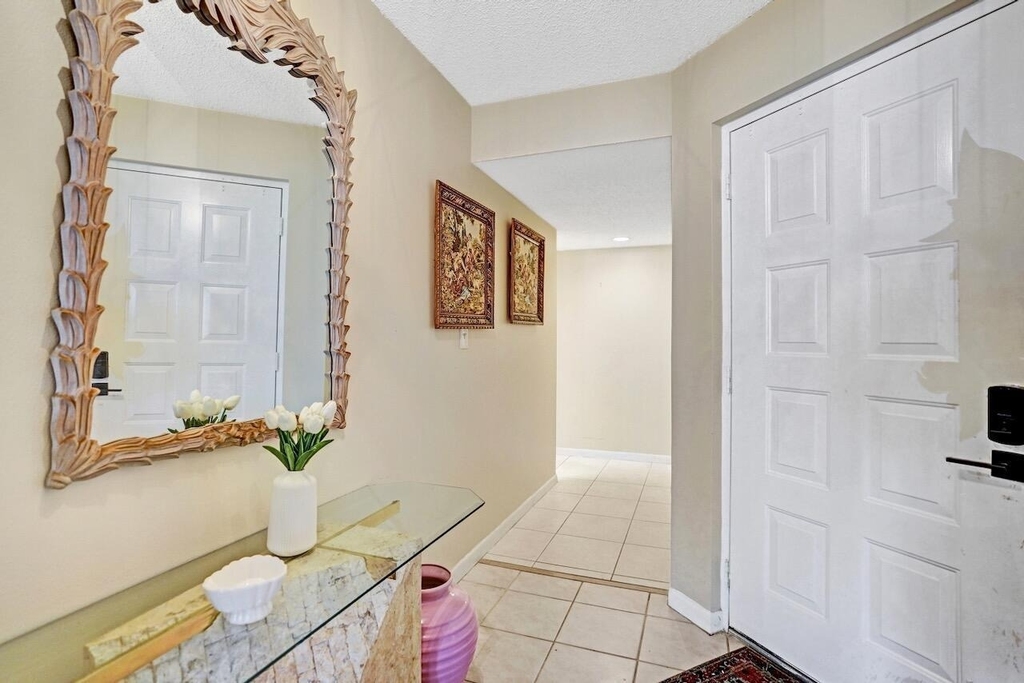 107 Half Moon Circle - Photo 7