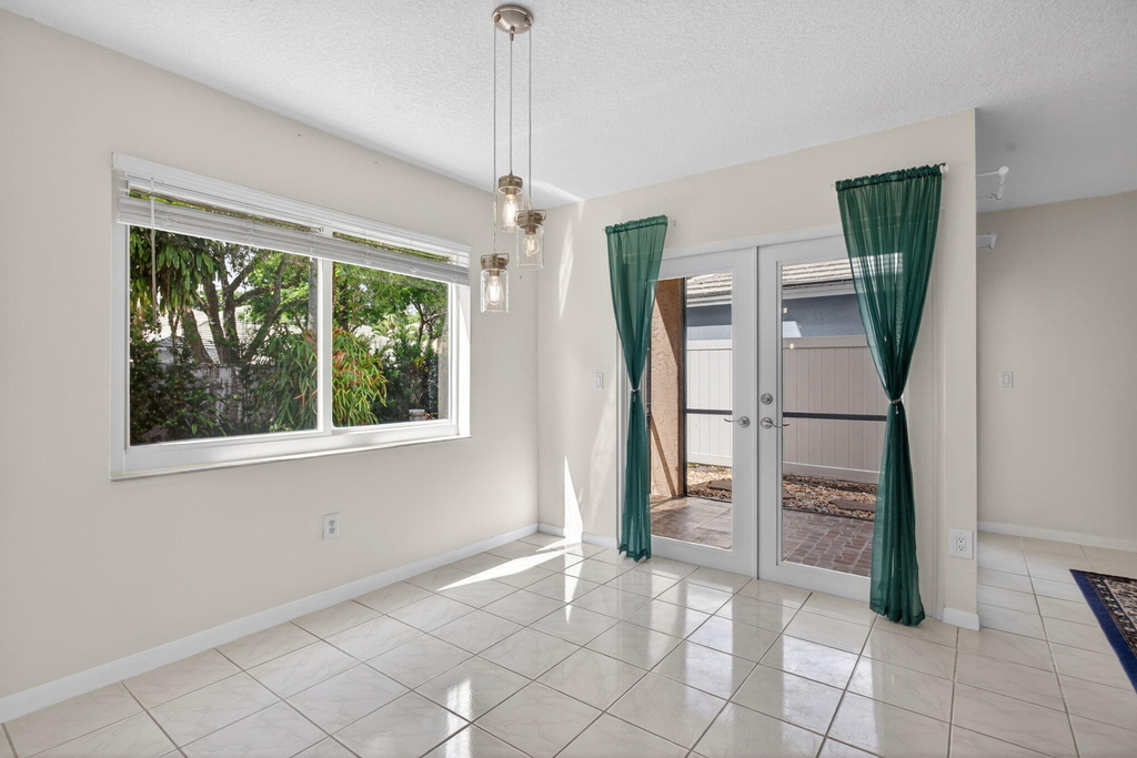 9812 Nw 2nd Court - Photo 10