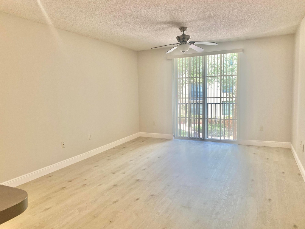 630 S Sapodilla Avenue - Photo 18