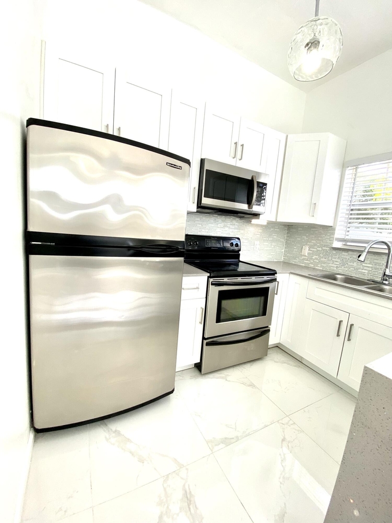 3356 Bird Avenue - Photo 6