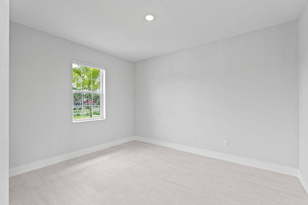 11299 42nd Road N - Photo 14