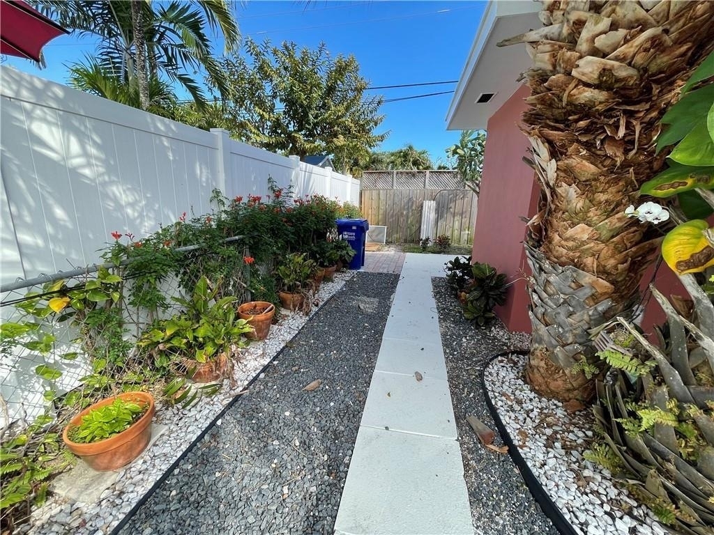 616 Ne 11th Avenue - Photo 14