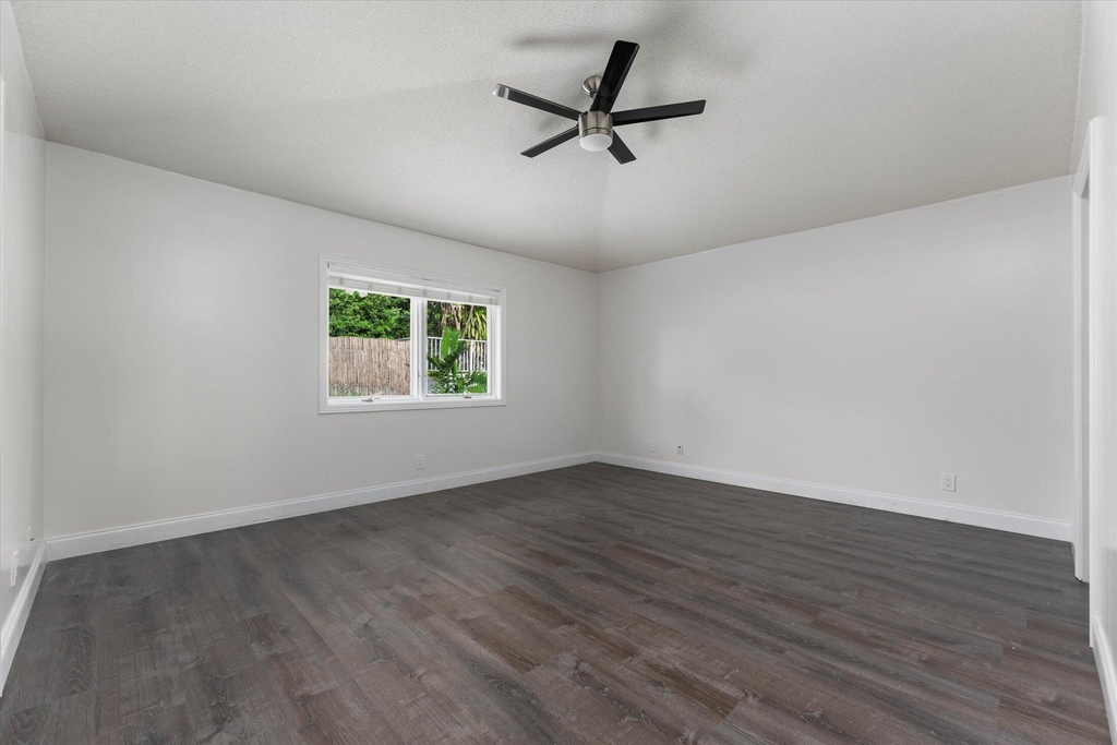 1598 Sw 5th Avenue - Photo 14
