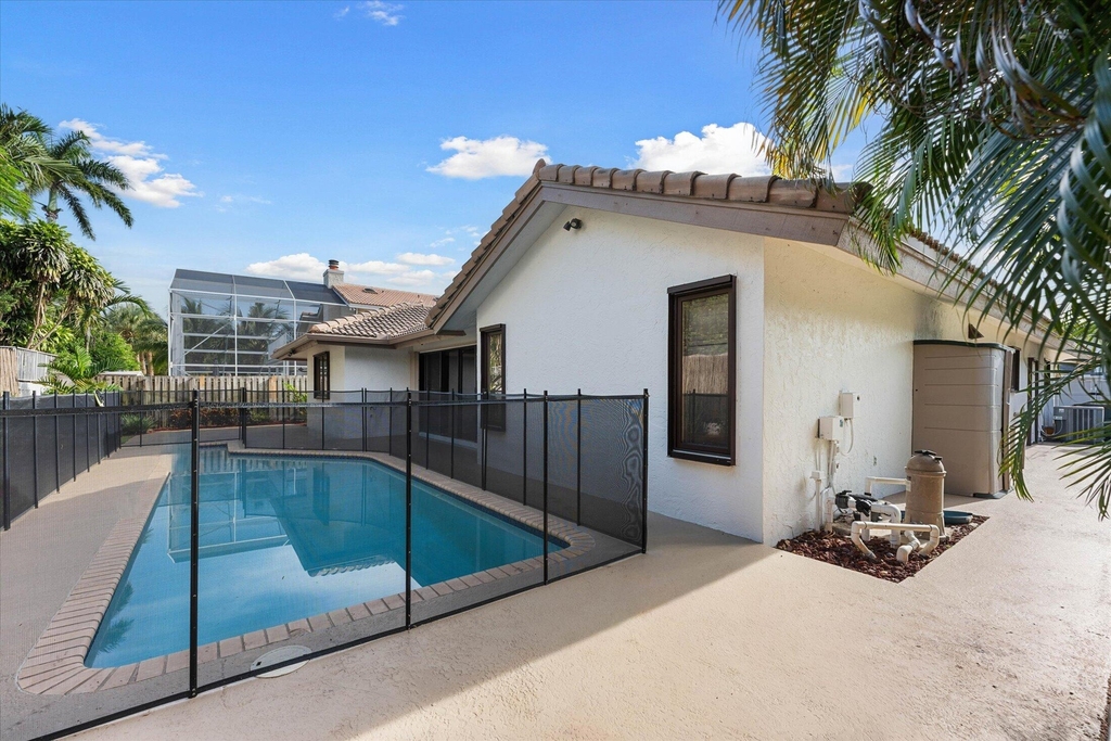 1598 Sw 5th Avenue - Photo 27