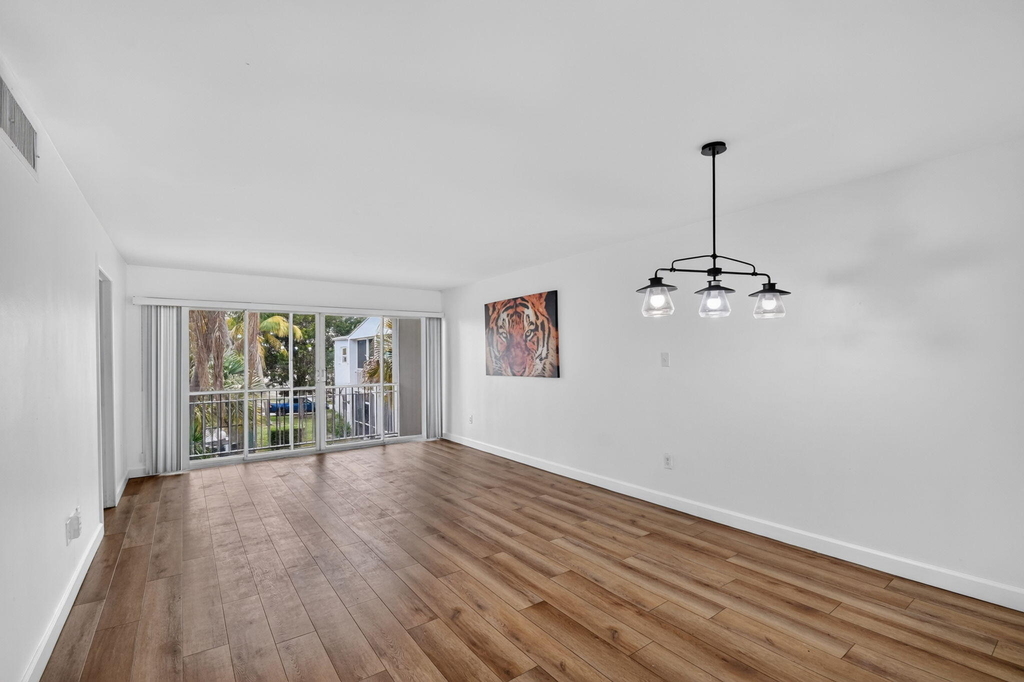 1505 Crescent Circle - Photo 12