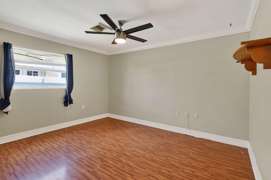 1005 Selkirk Street - Photo 16