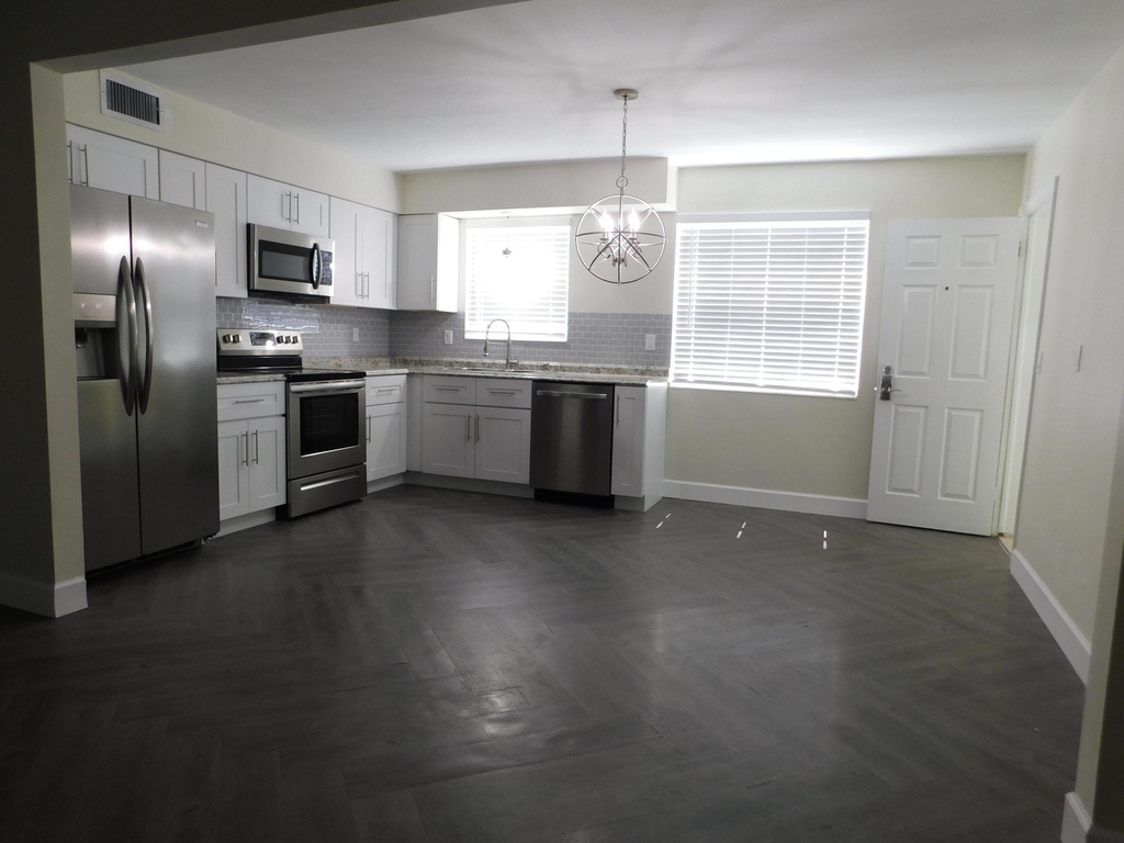 741 Hummingbird Way - Photo 6