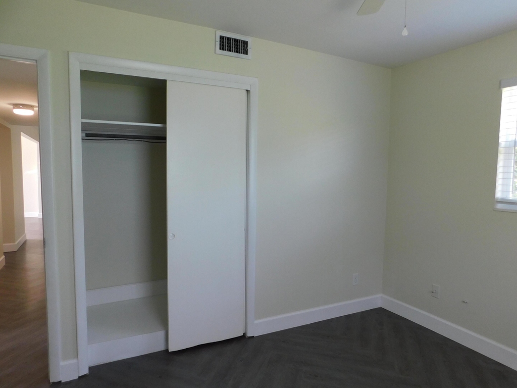 741 Hummingbird Way - Photo 15