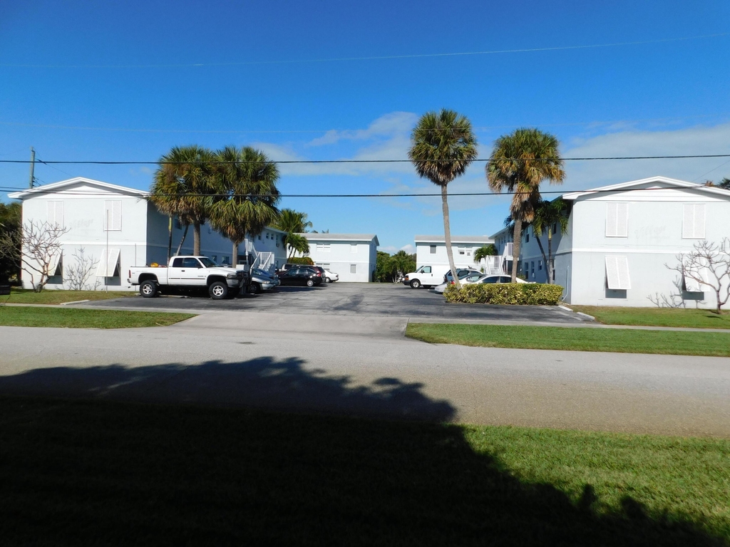 741 Hummingbird Way - Photo 1